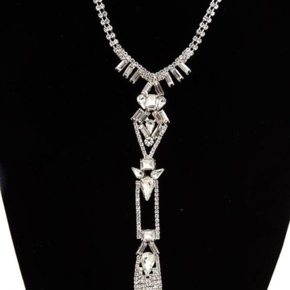 SOLD OUT💔 Elaine Ornate: Tassel Lariat Rhinestone Y-Neck NECKLACE - Picture 2 of 5